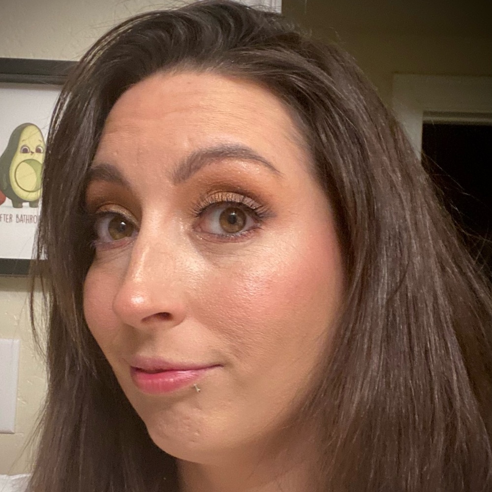 Meet your Posher, Jami